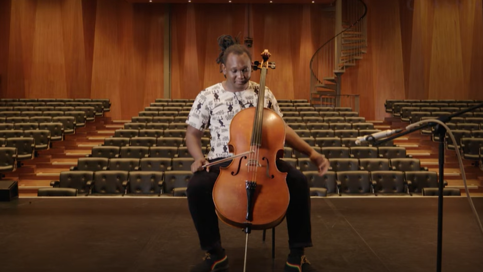 ACO 2025: Meet cellist Abel Selaocoe - Australian Chamber Orchestra