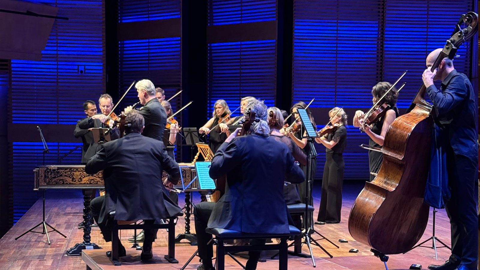 Amsterdam_Performance