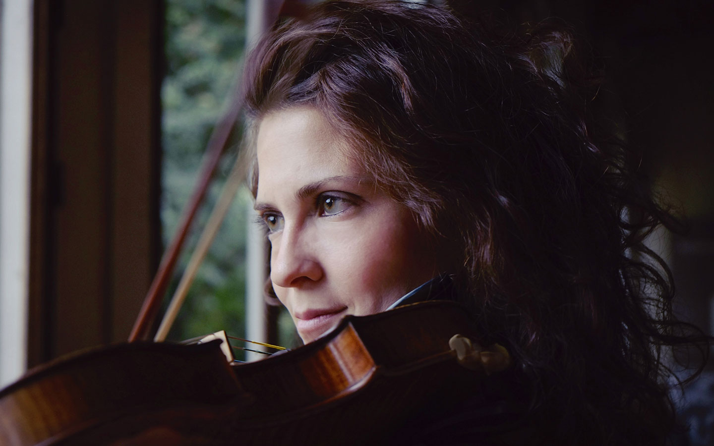 A portrait of Italian violinist Lorenza Borrani