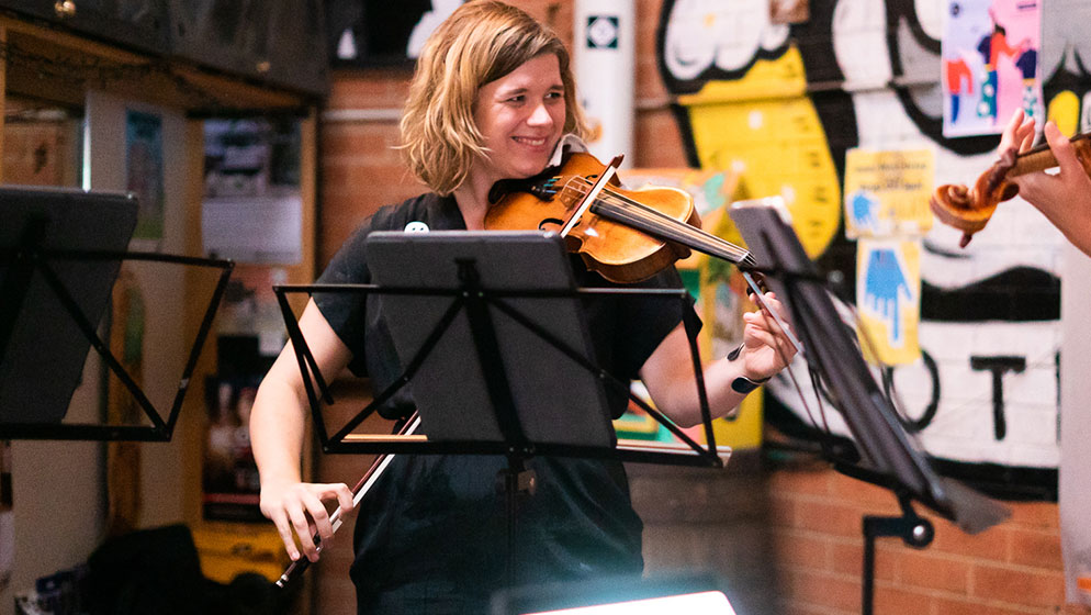 Photo of ACO Violinist Liisa Pallandi