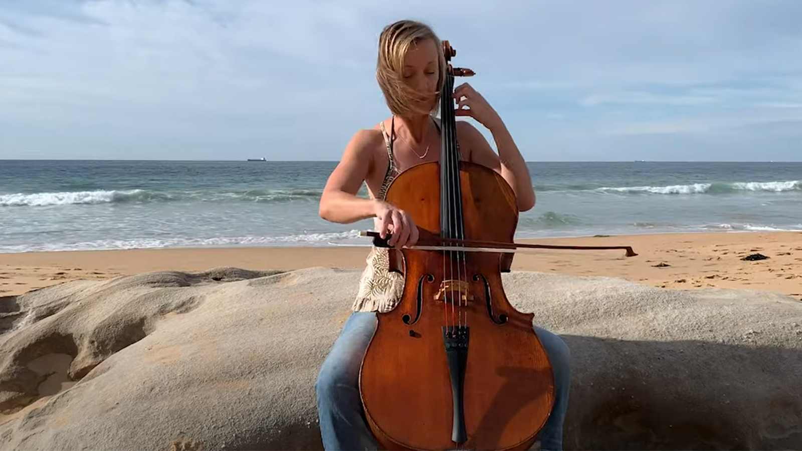 Melissa Barnard performs Bach