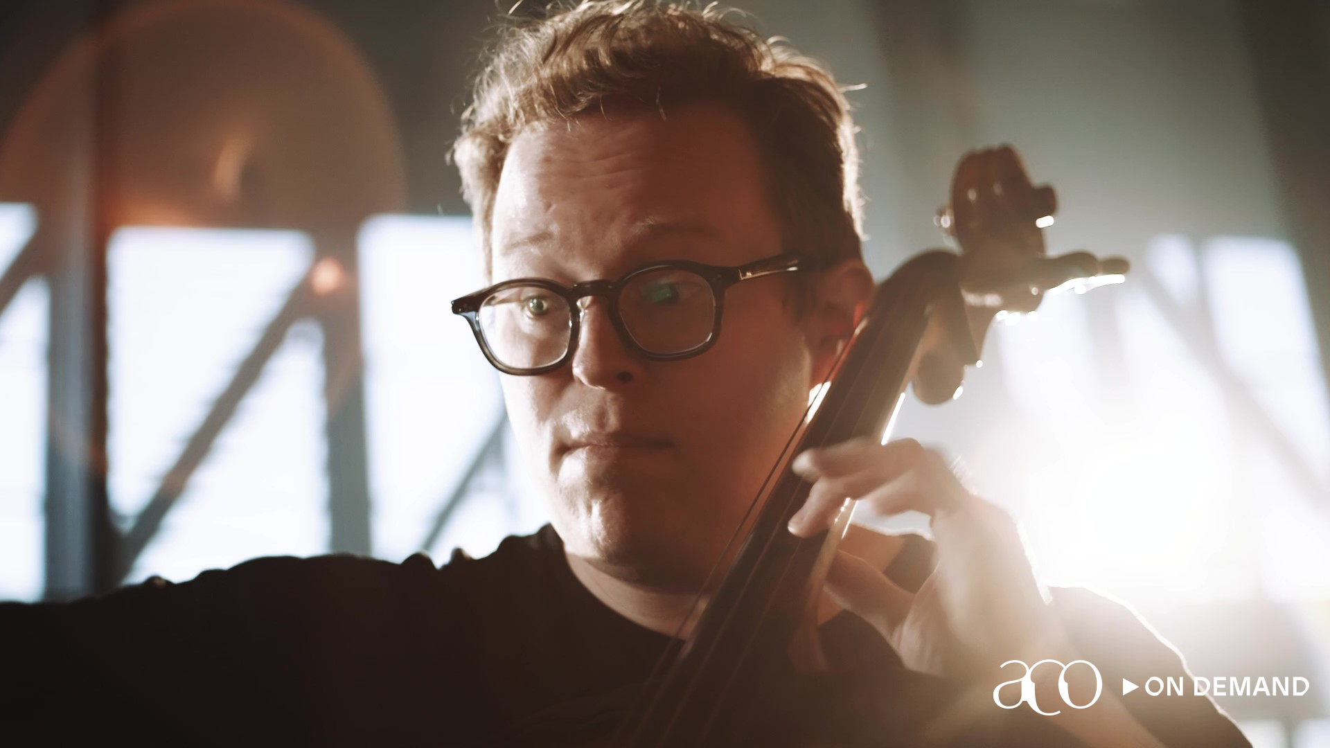 Pier 2/3 Session: Tipi and Aura perform Beethoven Cello Sonata No.5