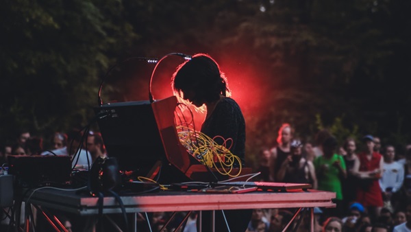 Suzanne Ciani_1600x900