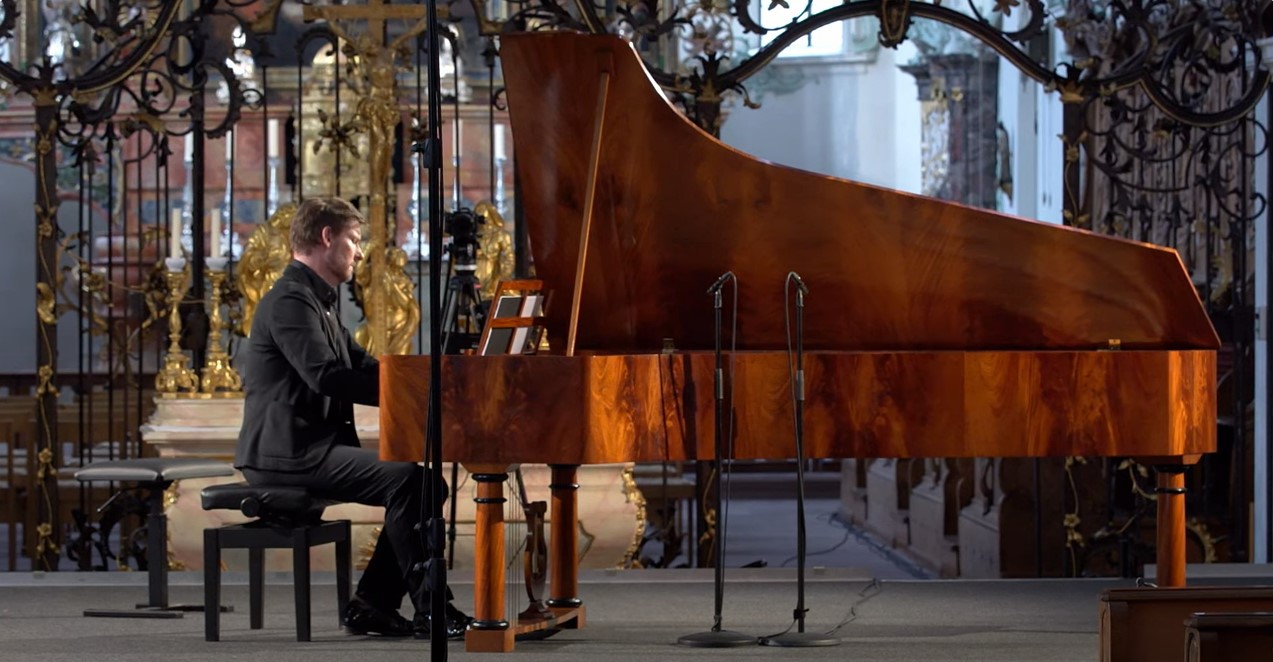 Kristian Bezuidenhout