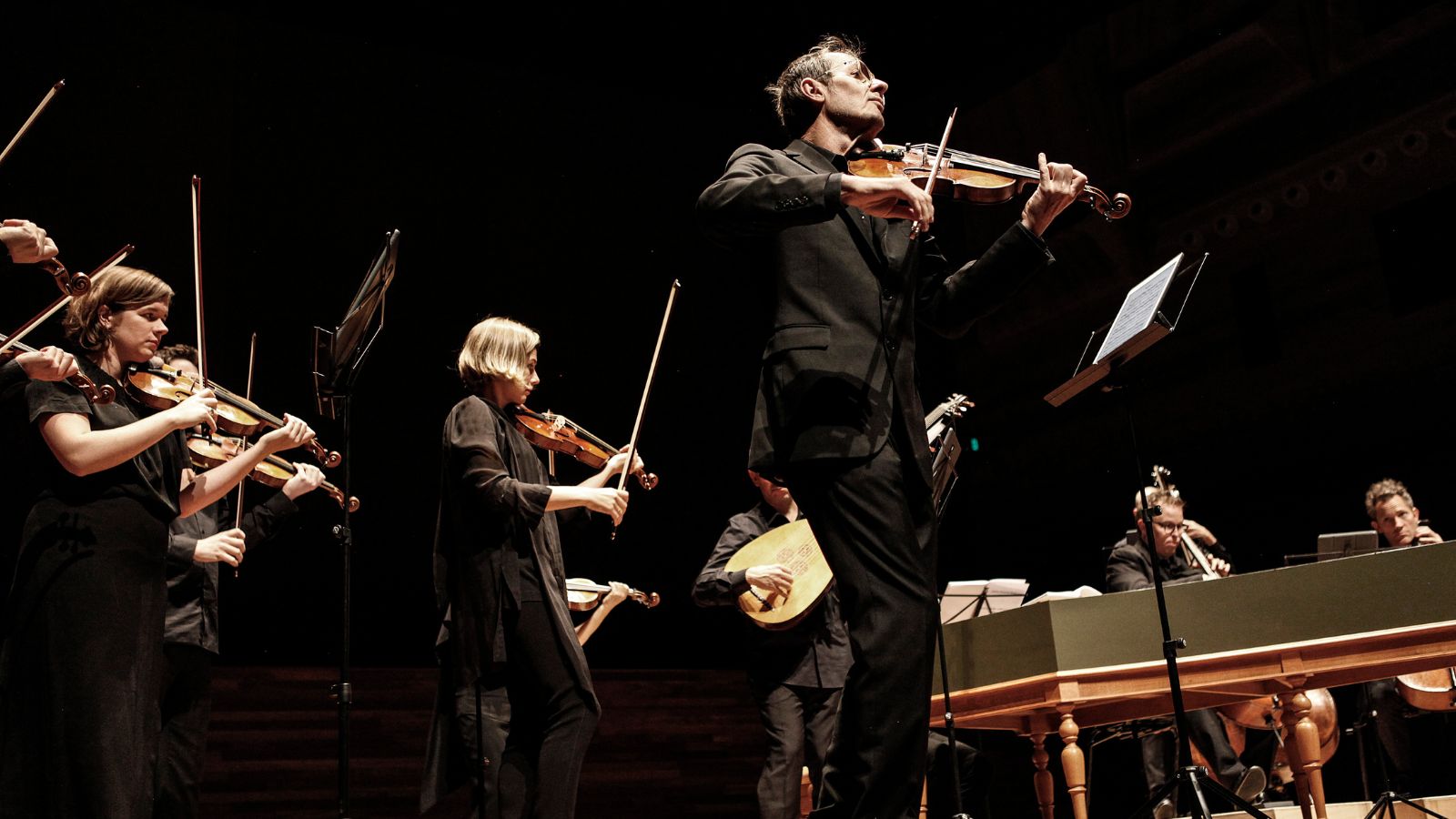 Richard Tognetti performs Bach